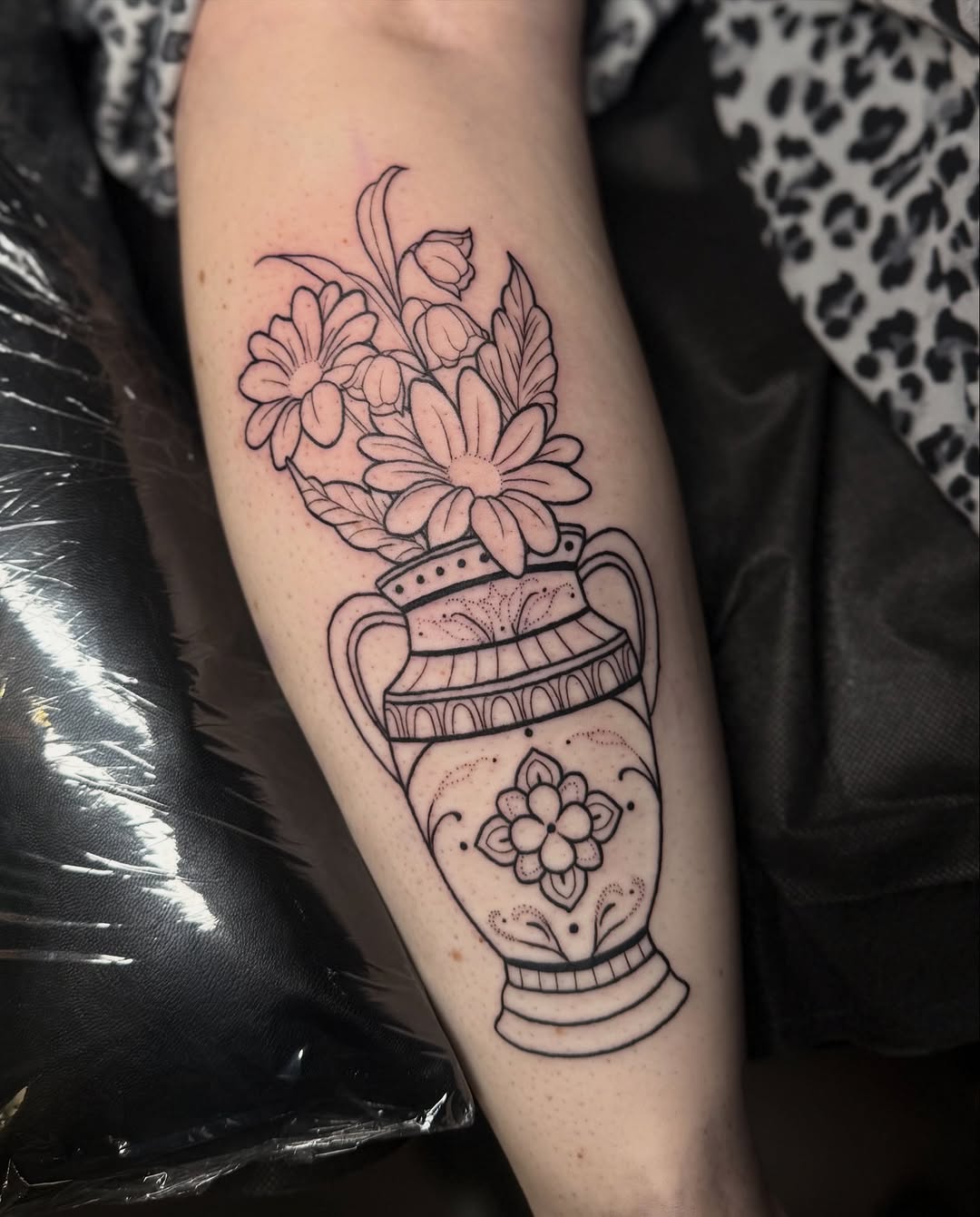 Tattoo by @jessbloomtattoo — fine_line