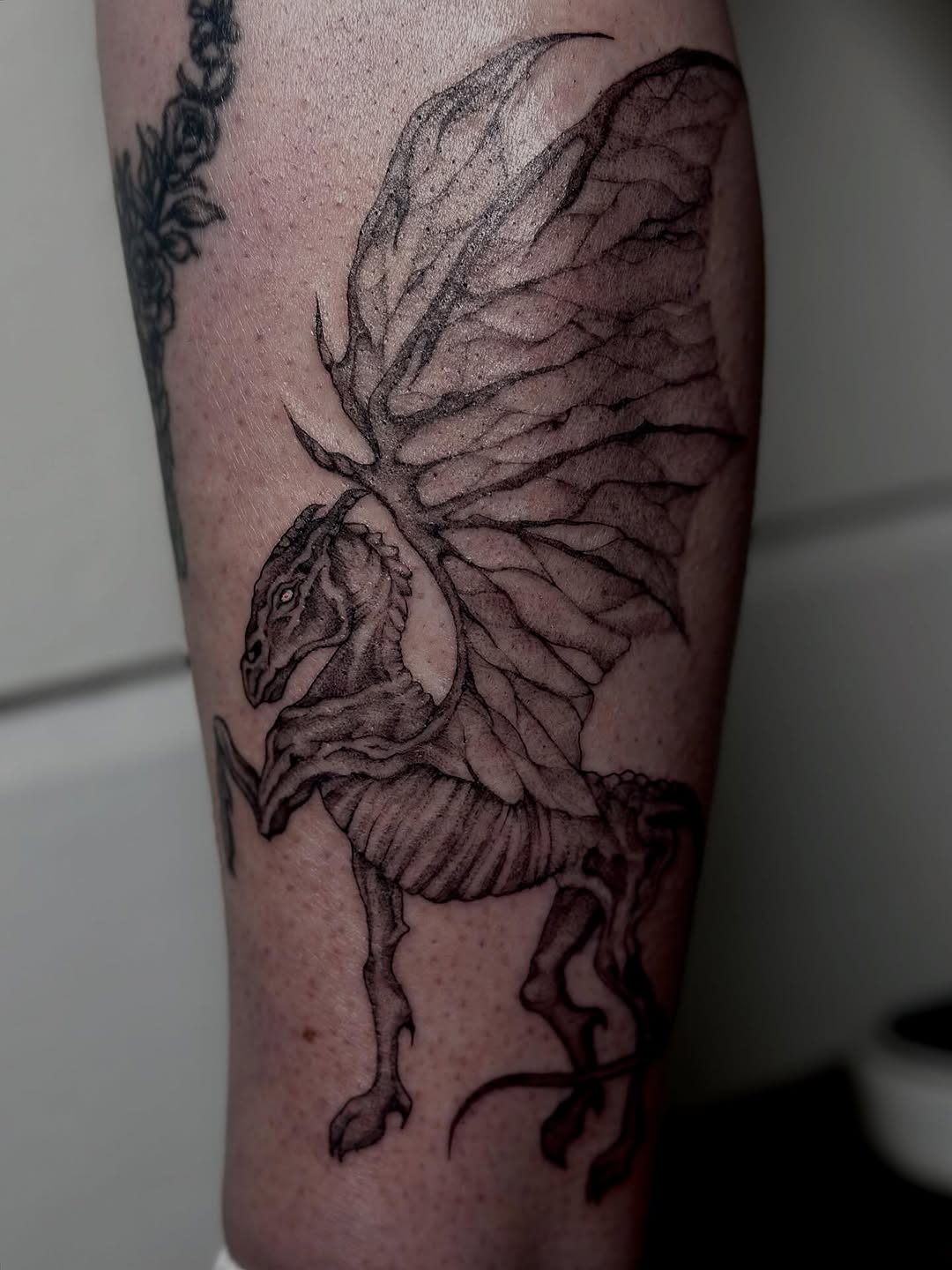 Tattoo by @chronicloving — black_and_grey