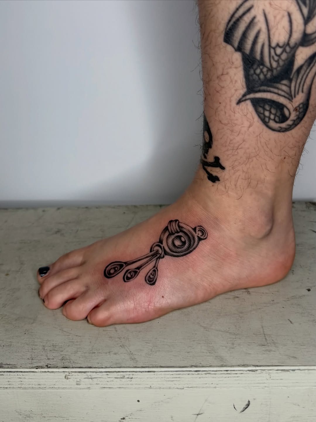 Tattoo by @loorrnn — black_and_grey, ornamental