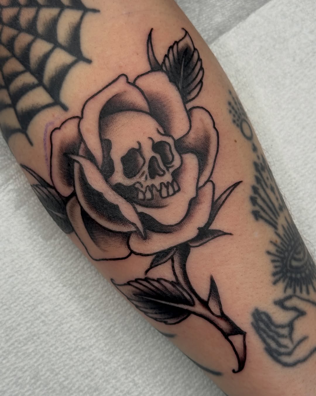 Tattoo by @bregrovertattoo โ american_traditional, black_and_grey