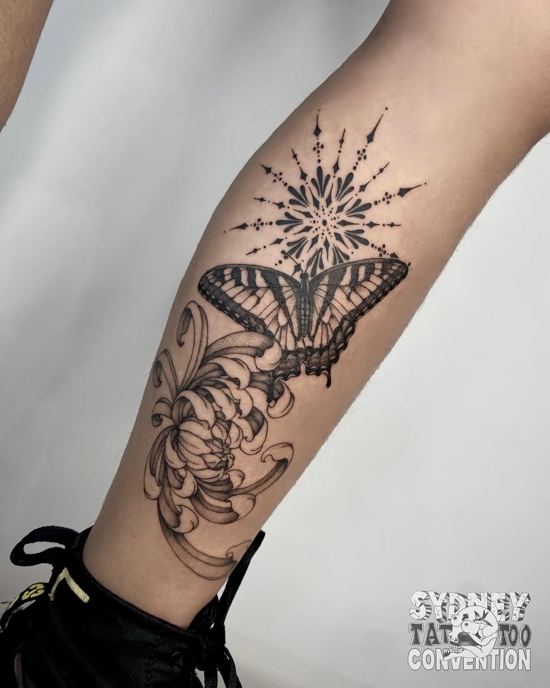 Tattoo by @i.want.it.black.tattoo — black_and_grey, ornamental