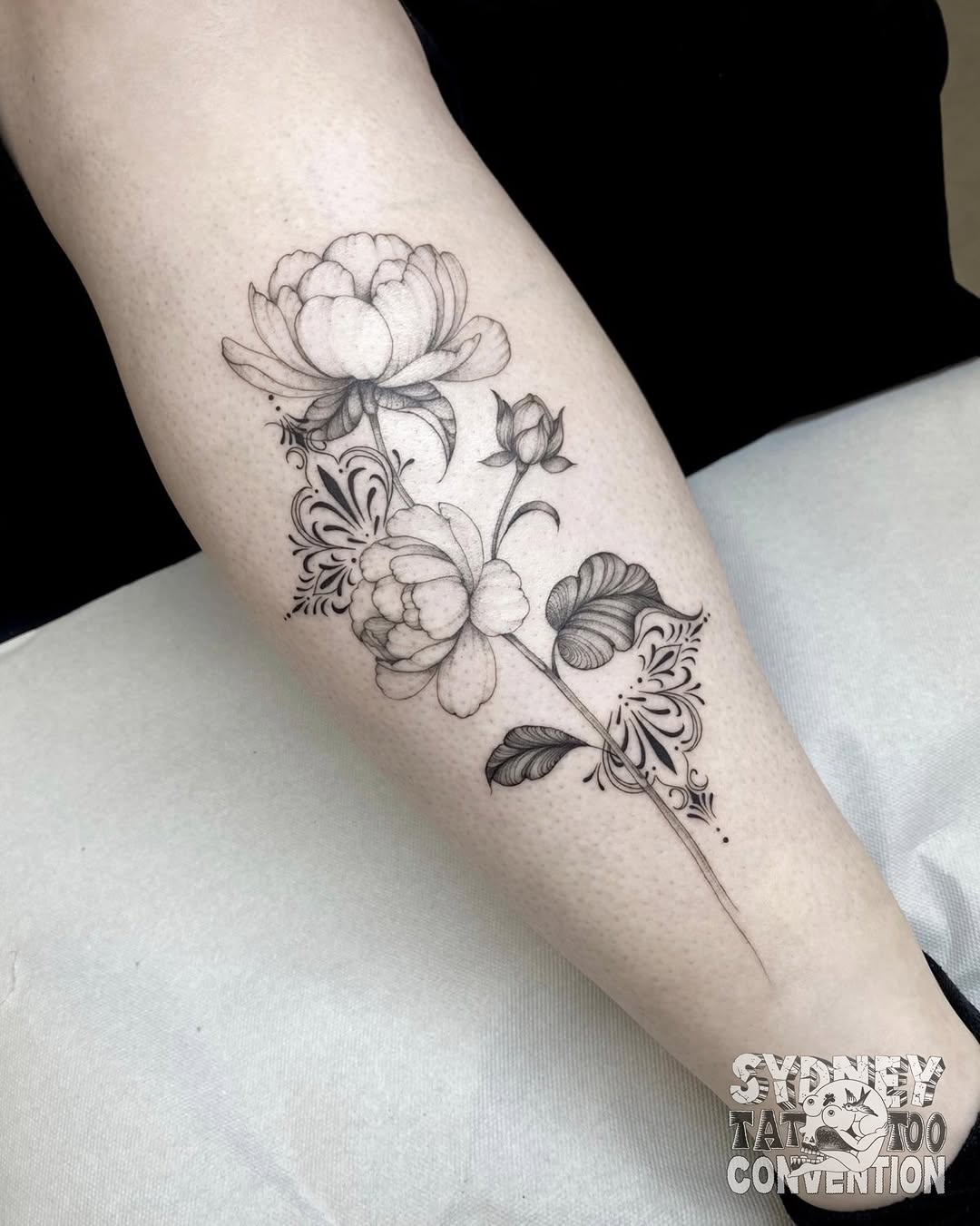 Tattoo by @i.want.it.black.tattoo — fine_line, ornamental