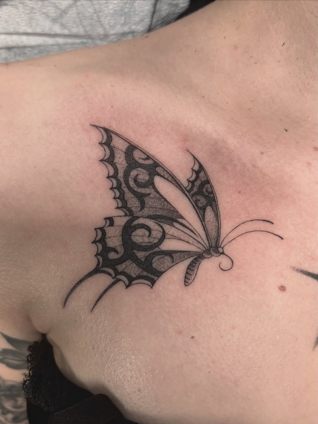 Tattoo by @jakehodsontattoo — illustrative, blackwork
