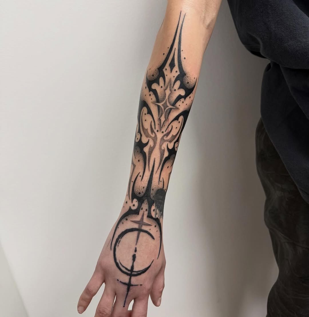 Tattoo by @tattedbycamryn — blackwork, dotwork