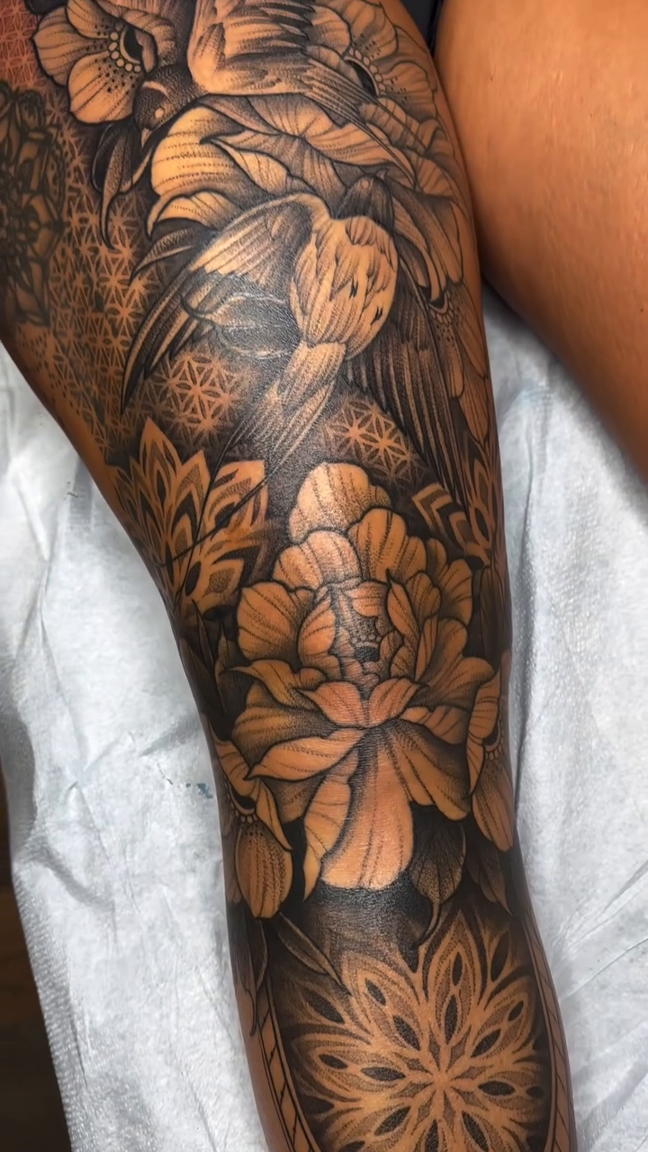 Tattoo by @madio_ink — black_and_grey, illustrative
