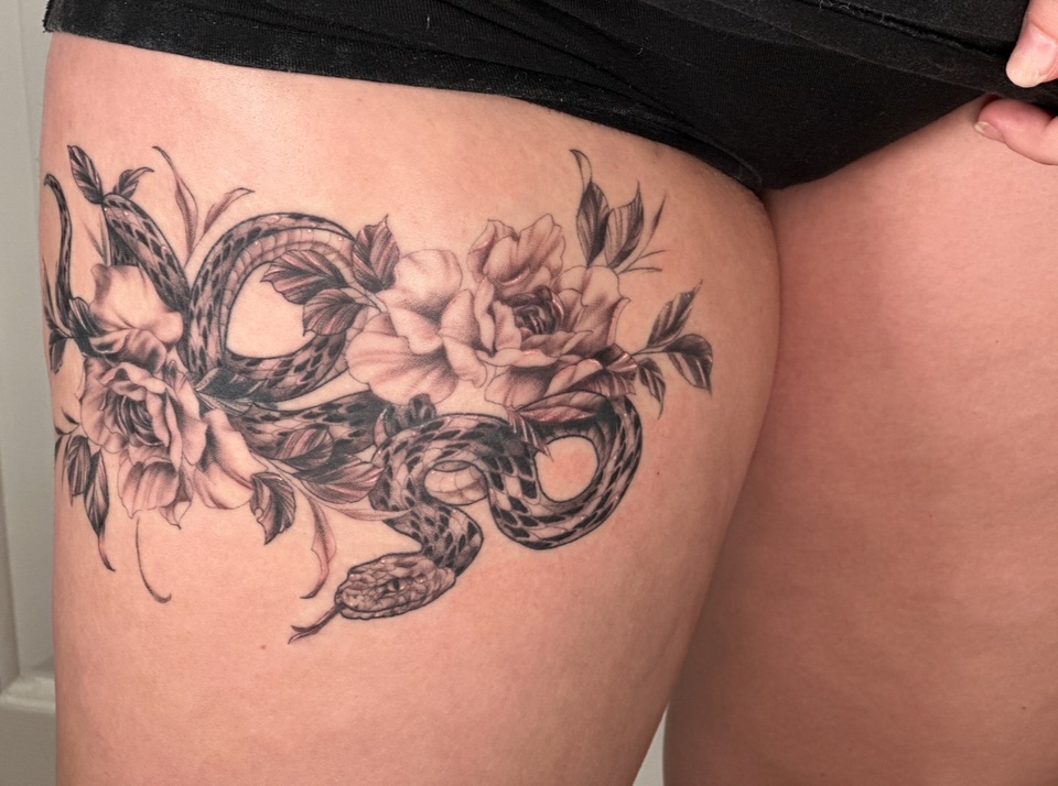 Tattoo by @nicolettemadlyne β realism, black_and_grey