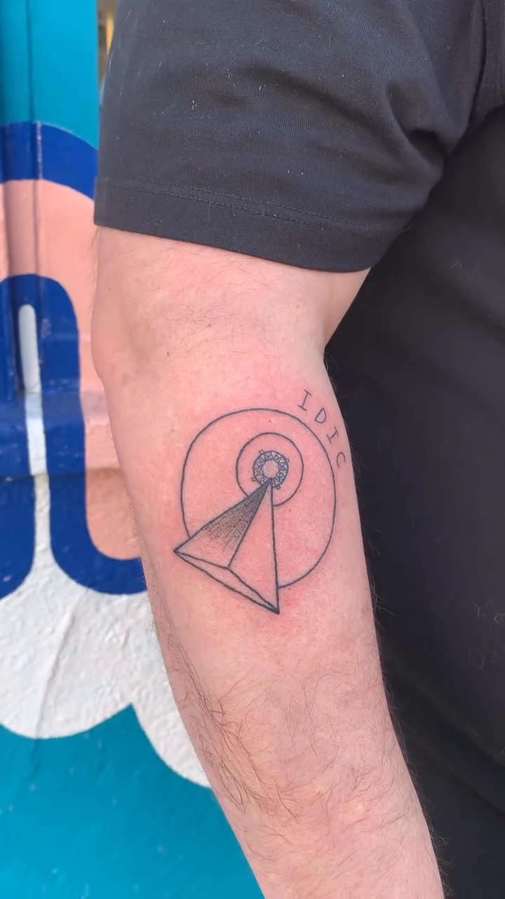 Tattoo by @charlieboytattoo — fine_line