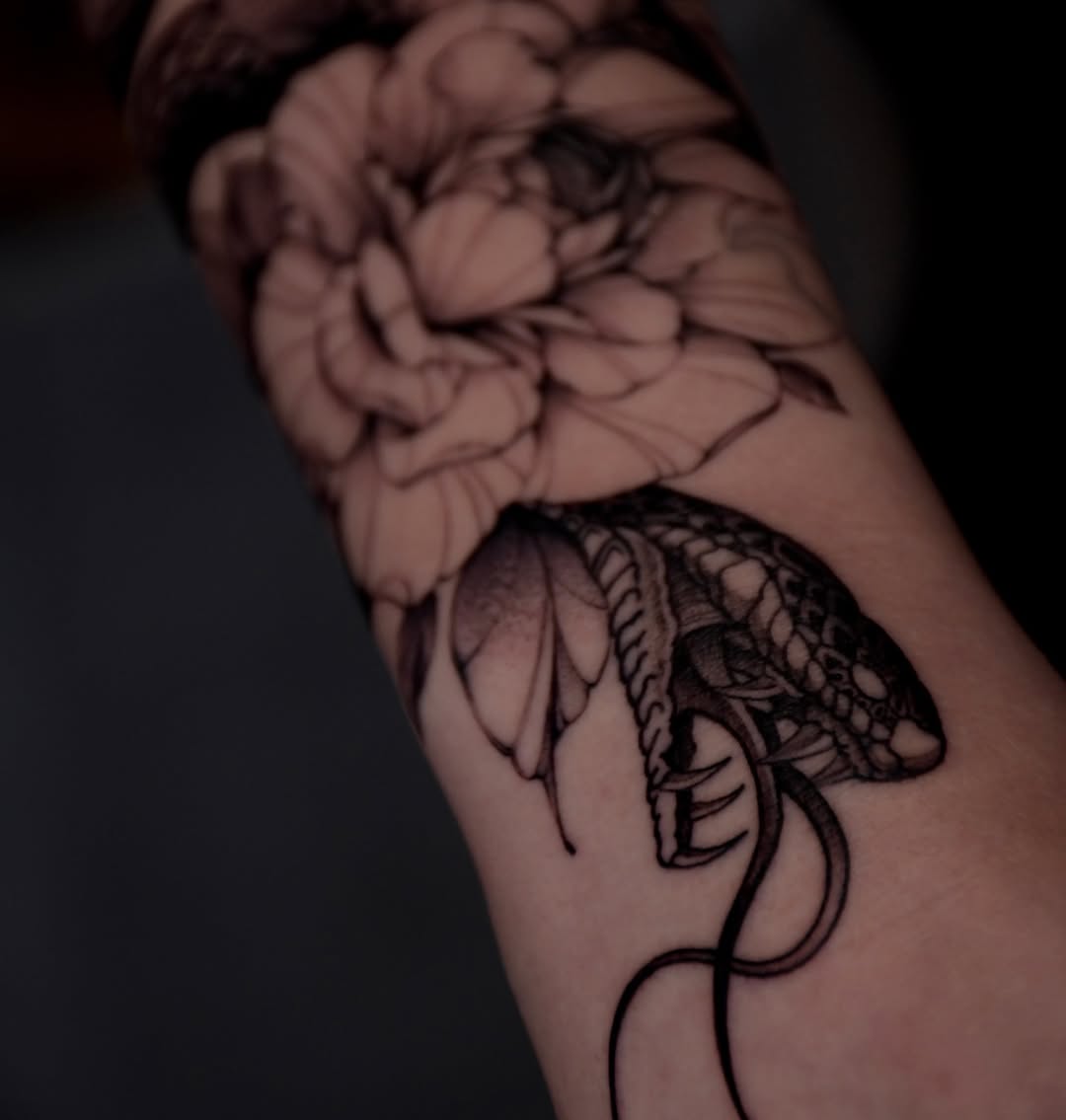 Tattoo by @gary.tattooer — black_and_grey, illustrative