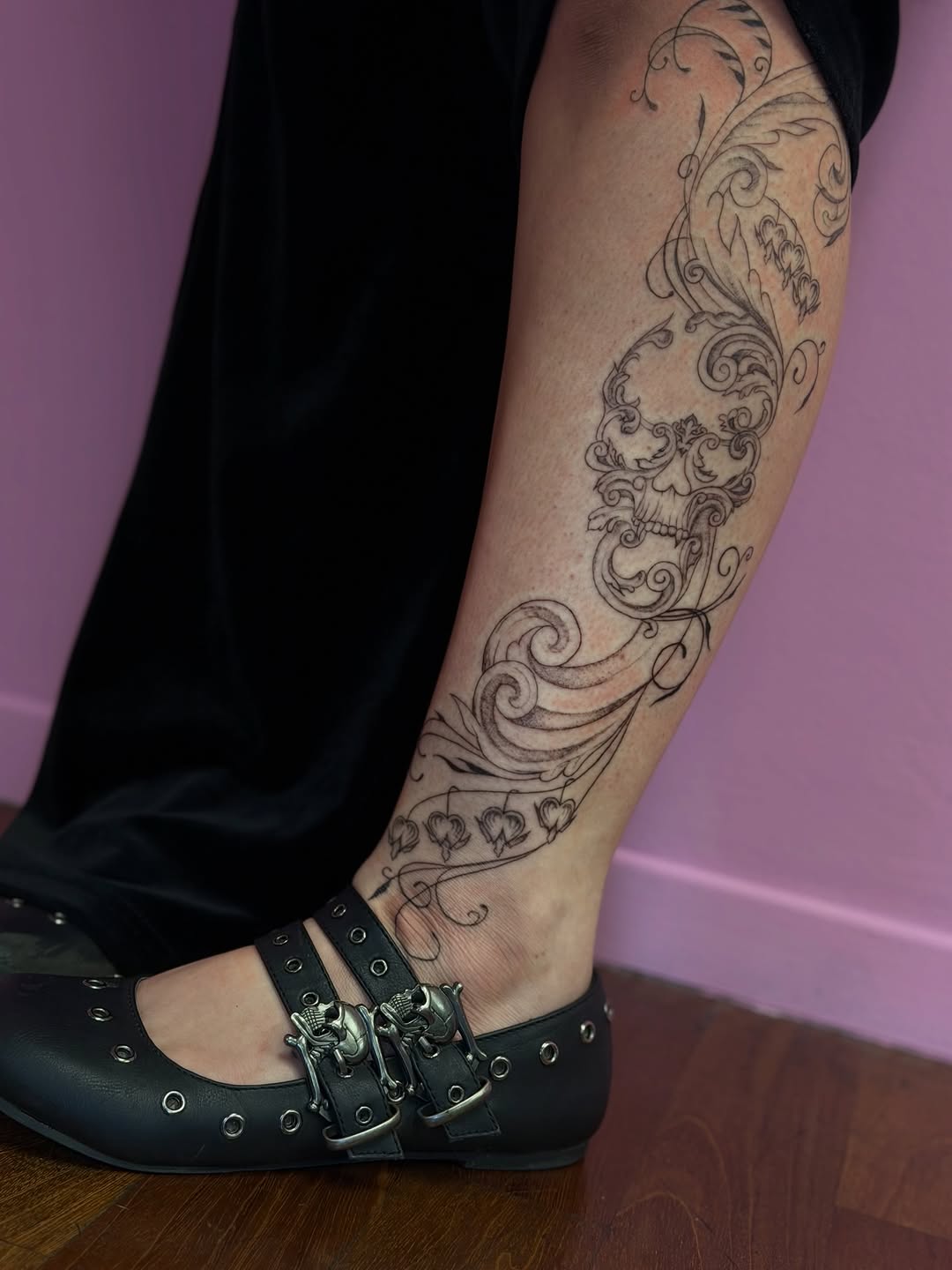 Tattoo by @maddacide — black_and_grey