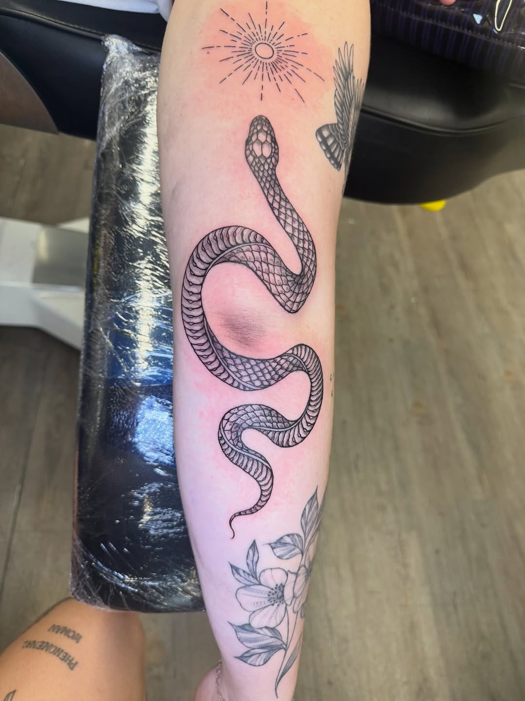 Tattoo by @t.wisted_and_sketchy β black_and_grey