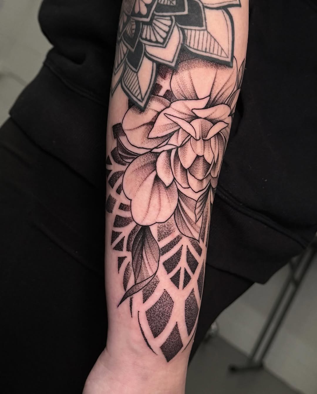 Tattoo by @grineylagantattoo — dotwork, black_and_grey