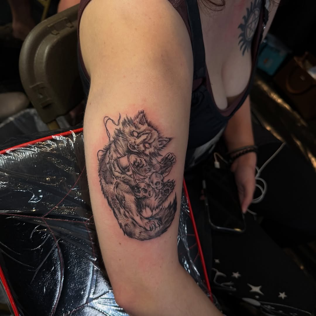 Tattoo by @tattoosbynahla โ dark_realism