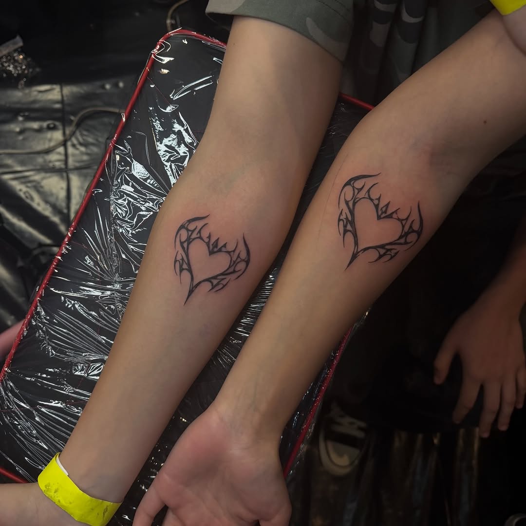 Tattoo by @tattoosbynahla โ fine_line