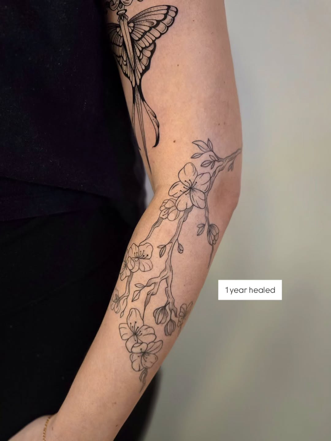 Tattoo by @kirstielewtattoo β fine_line