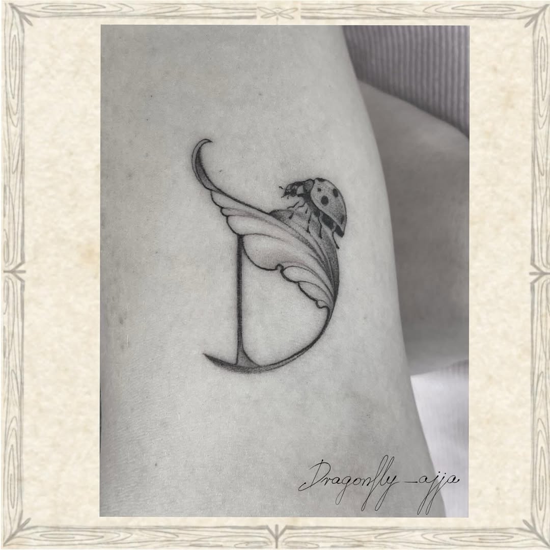 Tattoo by @dragonfly_ajja — fine_line, realism