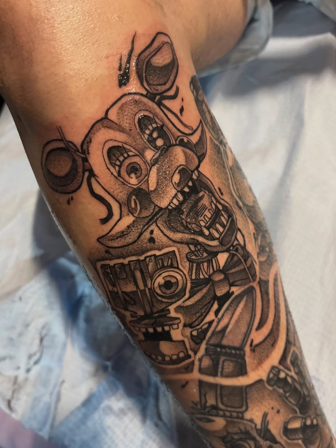 Tattoo by @hhaylayy — black_and_grey, dark_realism