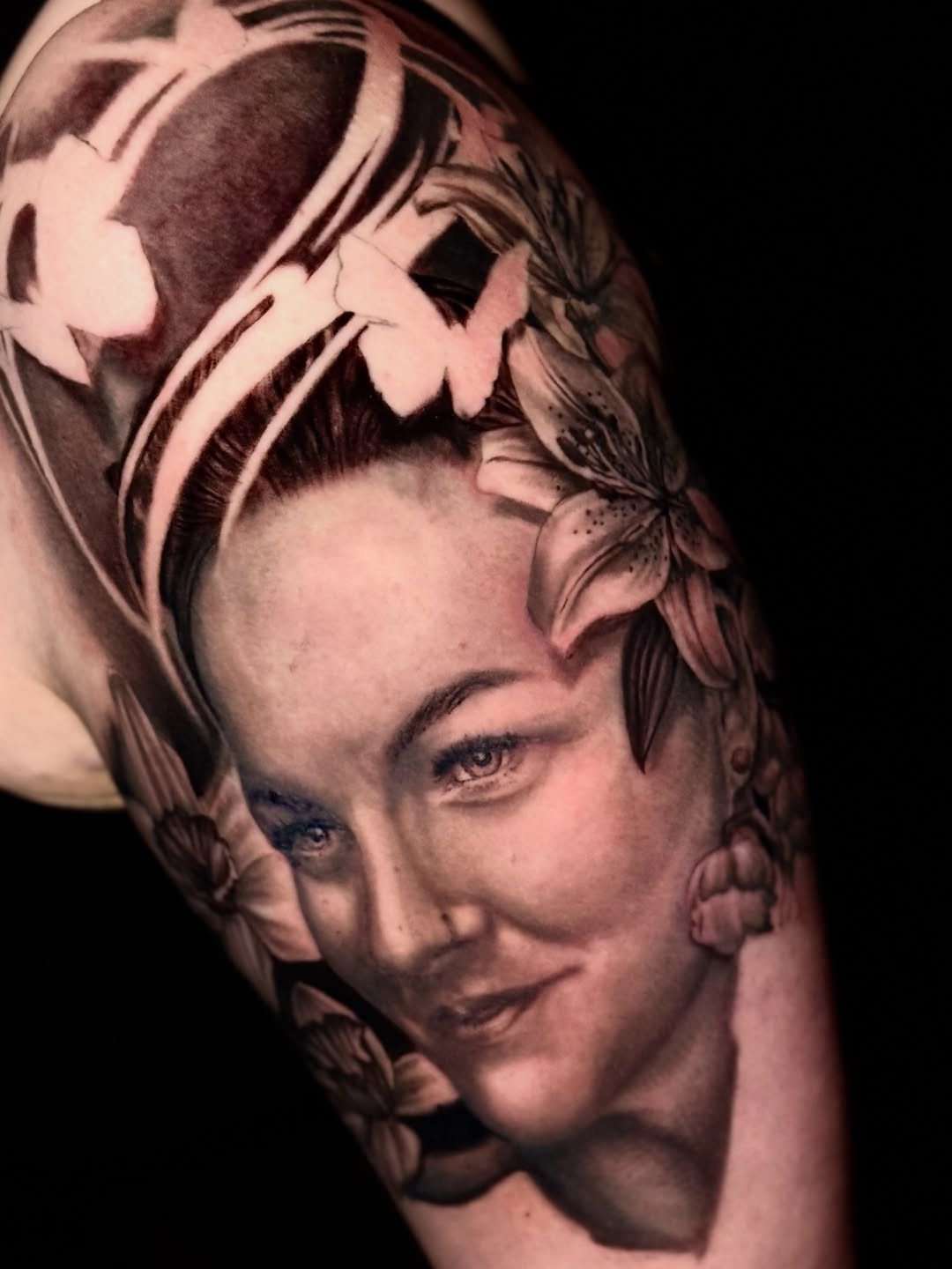 Tattoo by @dustyrose.tattoo — realism, black_and_grey