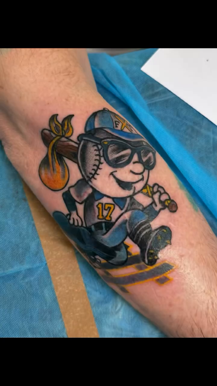 Tattoo by @kimberlytattoo — american_traditional