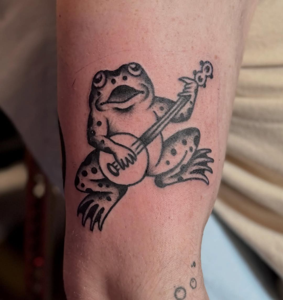 Tattoo by @jewelsidette — american_traditional