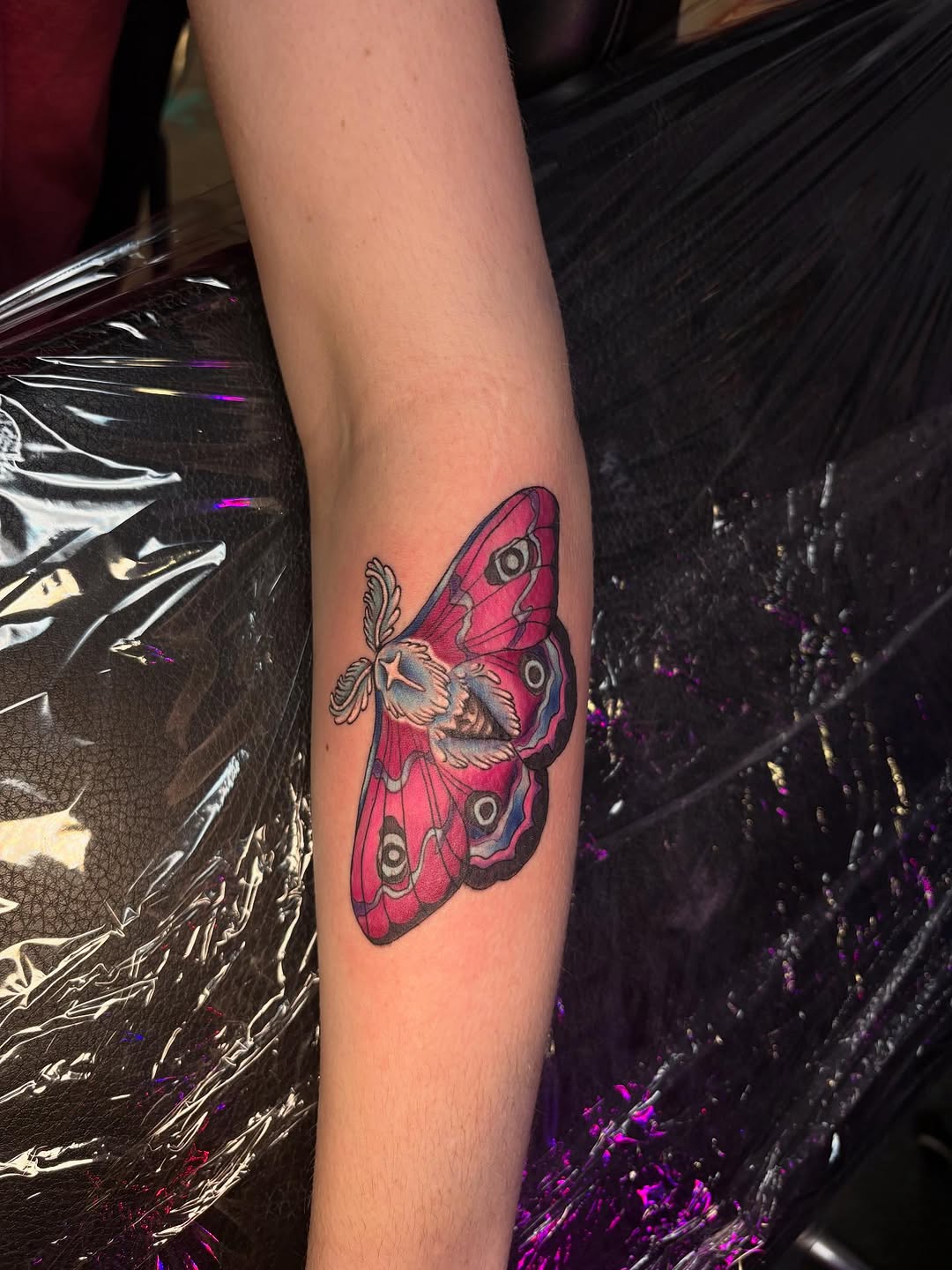Tattoo by @darsey.waters.art โ neo_traditional