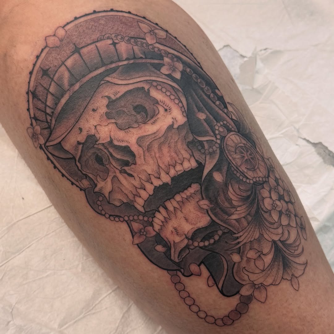 Tattoo by @mvillarreal.ink β black_and_grey, illustrative