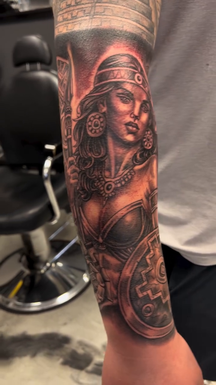 Tattoo by @edgar_bigserio_tattoo — black_and_grey, realism