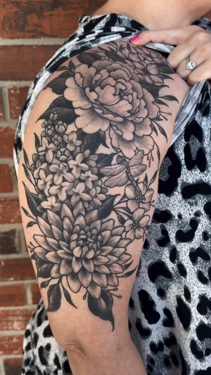 Tattoo by @tattoosbybella — japanese_irezumi, black_and_grey