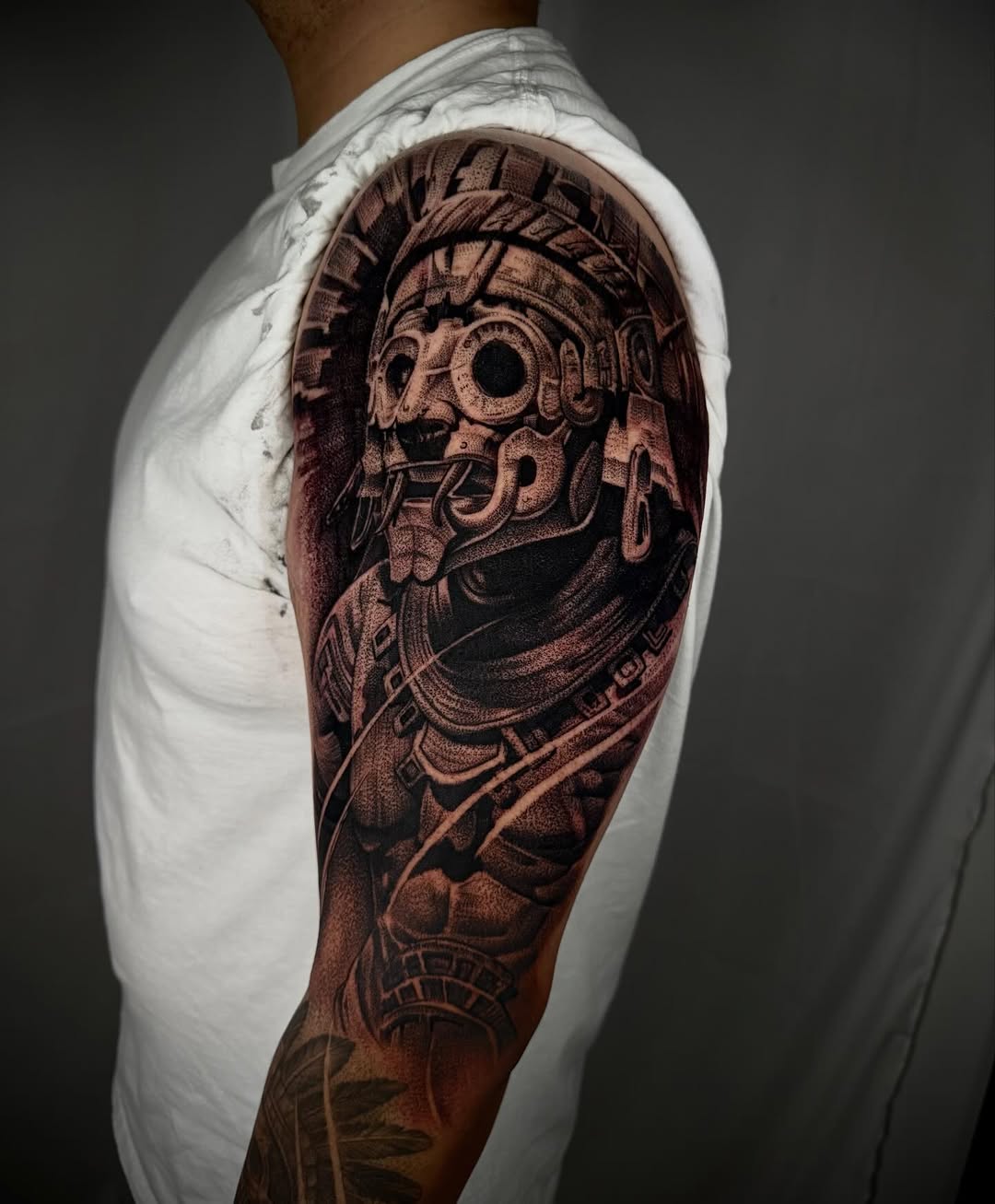 Tattoo by @drew_romero_tattoos โ blackwork, realism