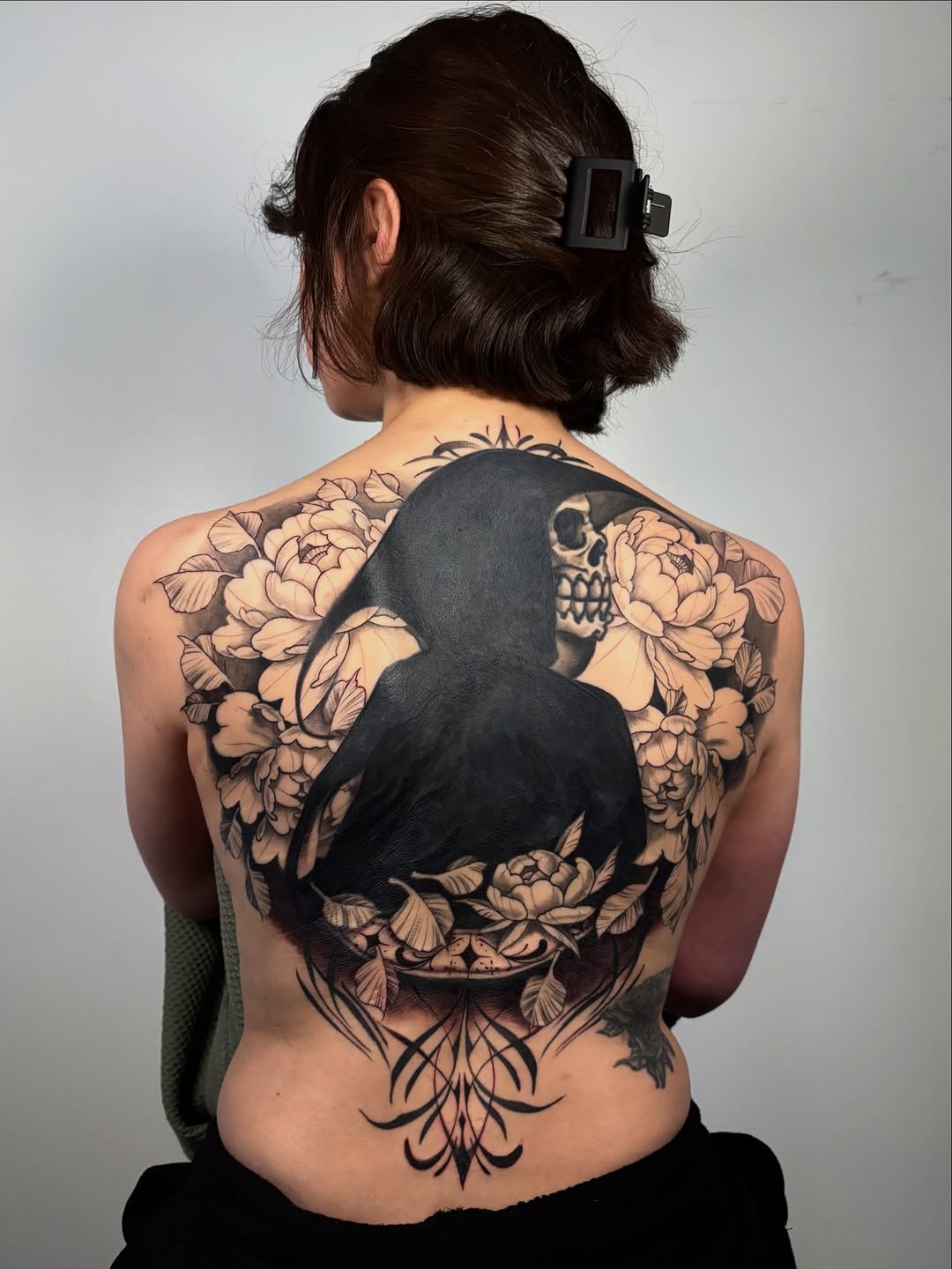 Tattoo by @thora_lorelei — blackwork, black_and_grey
