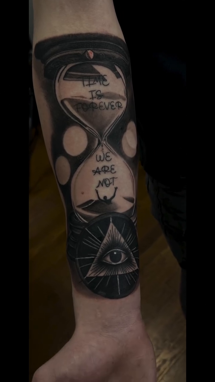 Tattoo by @calebcoleyy — black_and_grey, illustrative