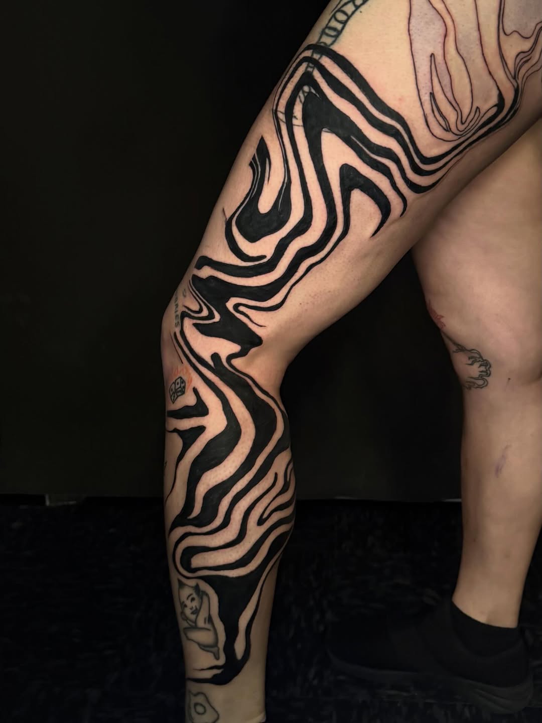 Tattoo by @worth.4ever — blackwork