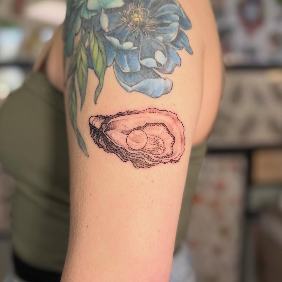 Tattoo by @sullivangiles — fine_line, black_and_grey