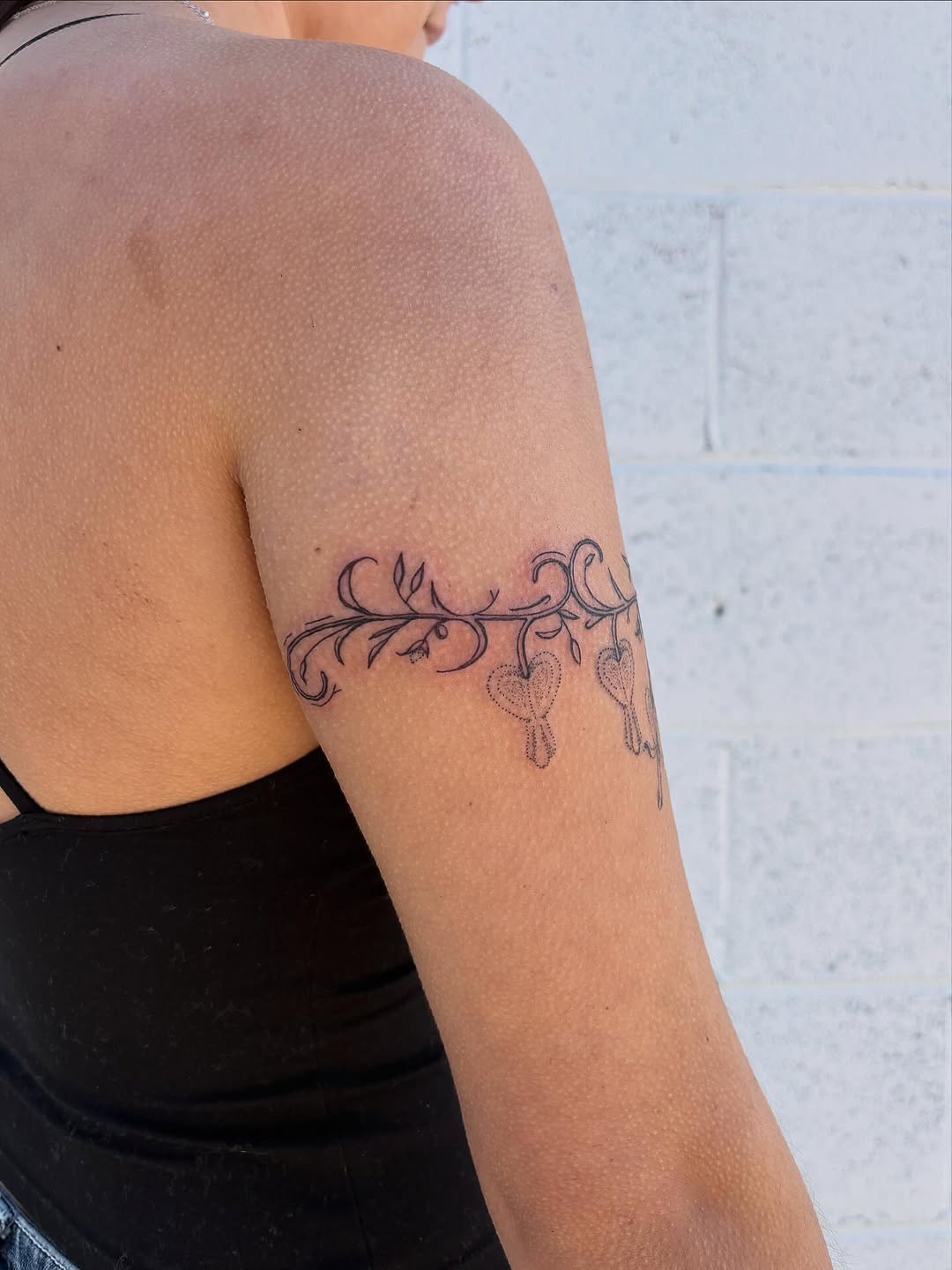 Tattoo by @apricot.pokes β fine_line, dotwork