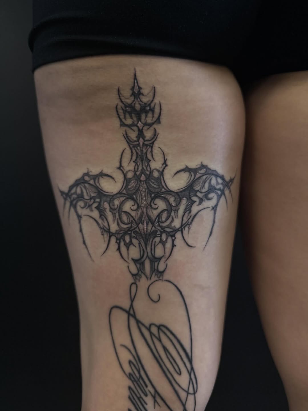 Tattoo by @bonnie_tatt2oos โ blackwork, ornamental