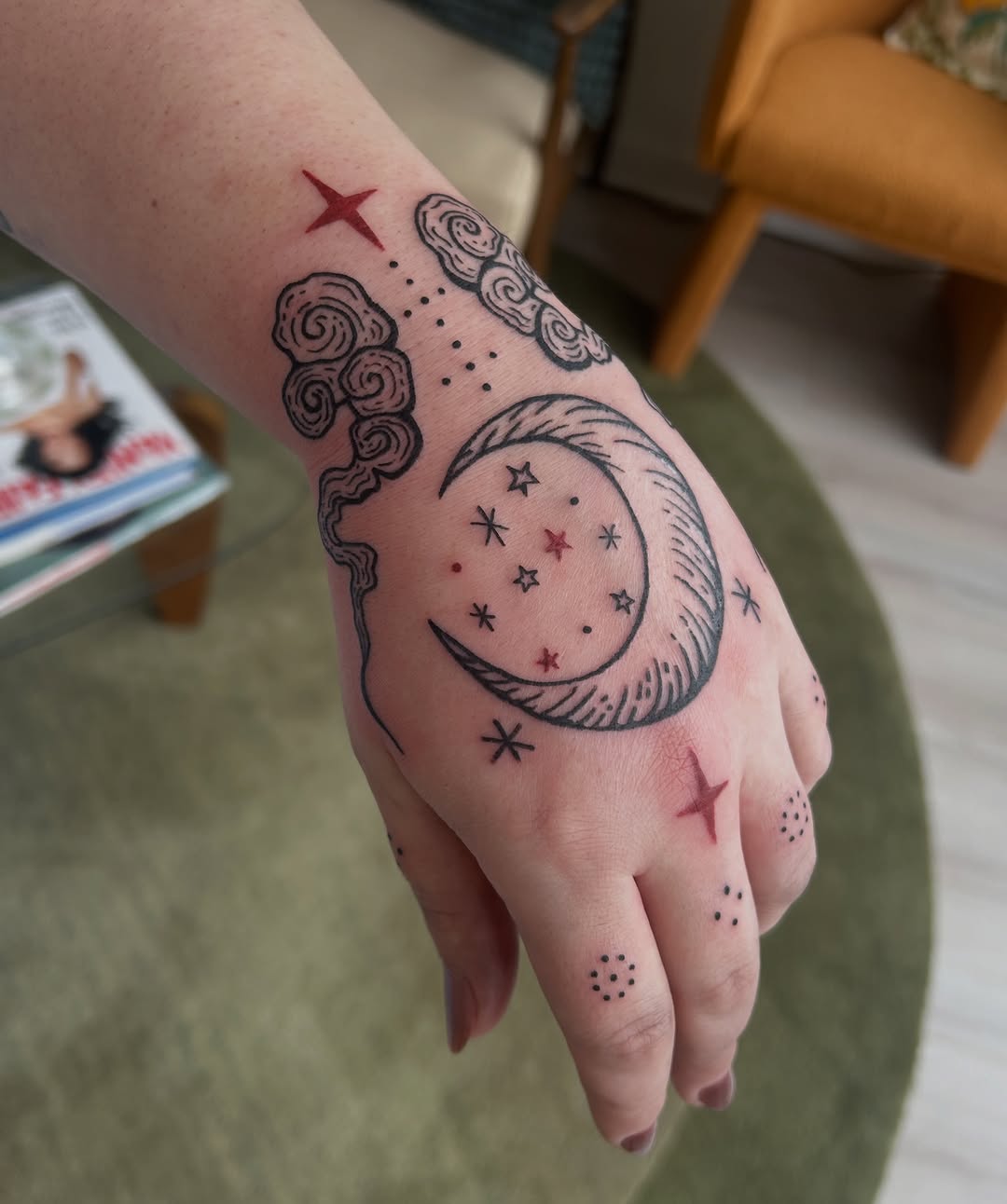Tattoo by @honeybunnympls — illustrative, fine_line