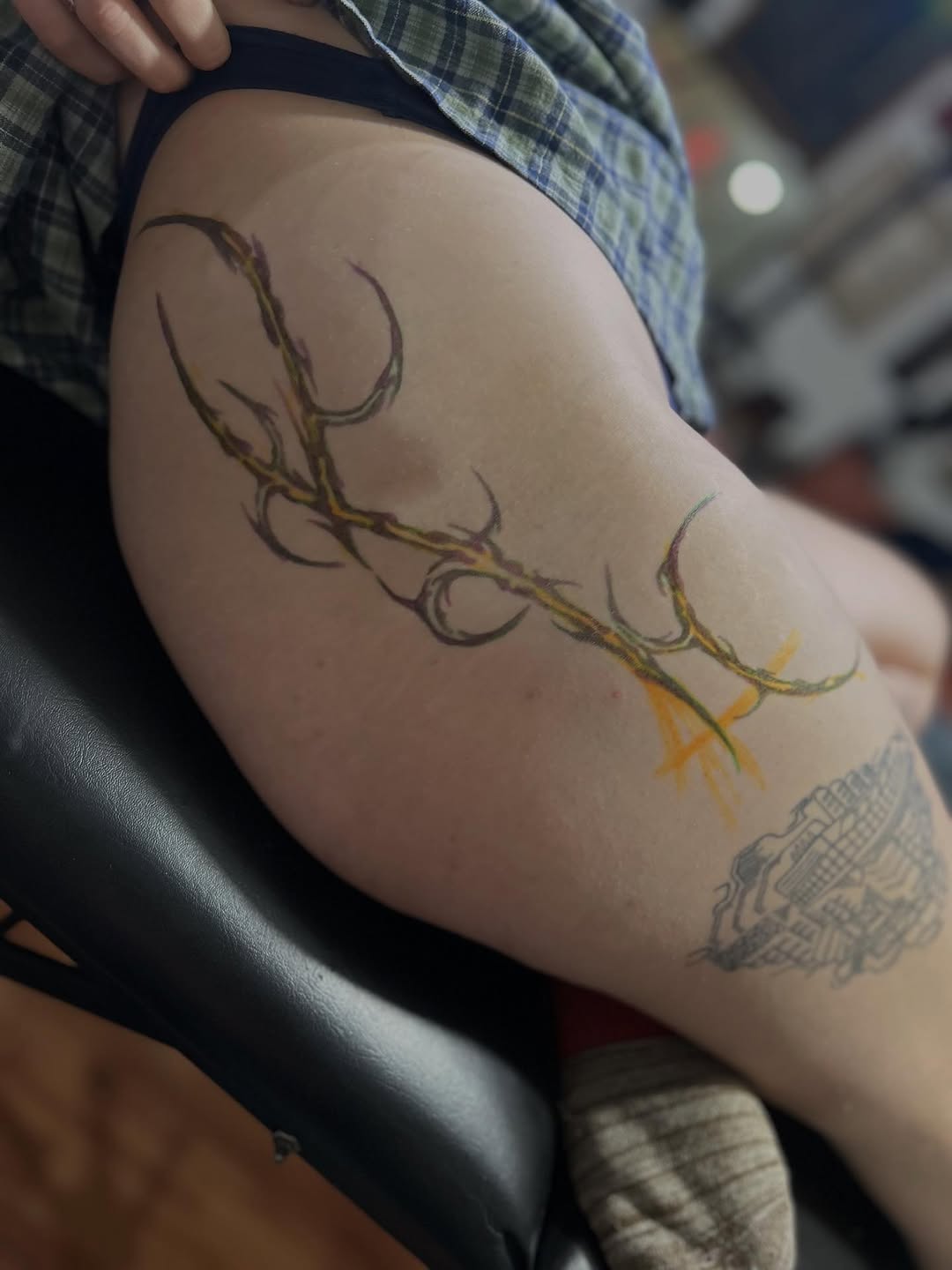 Tattoo by @barrotattooer — black_and_grey