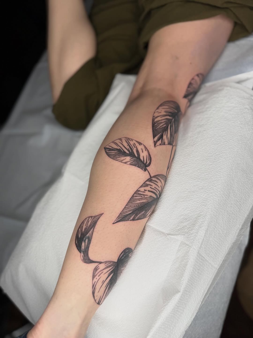 Tattoo by @madhamme — black_and_grey