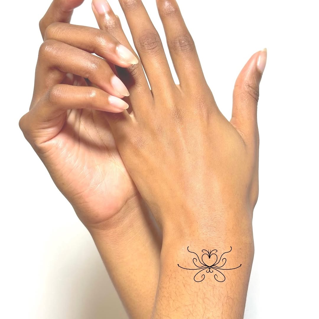 Tattoo by @_tuesdaymornings_ — fine_line, ornamental