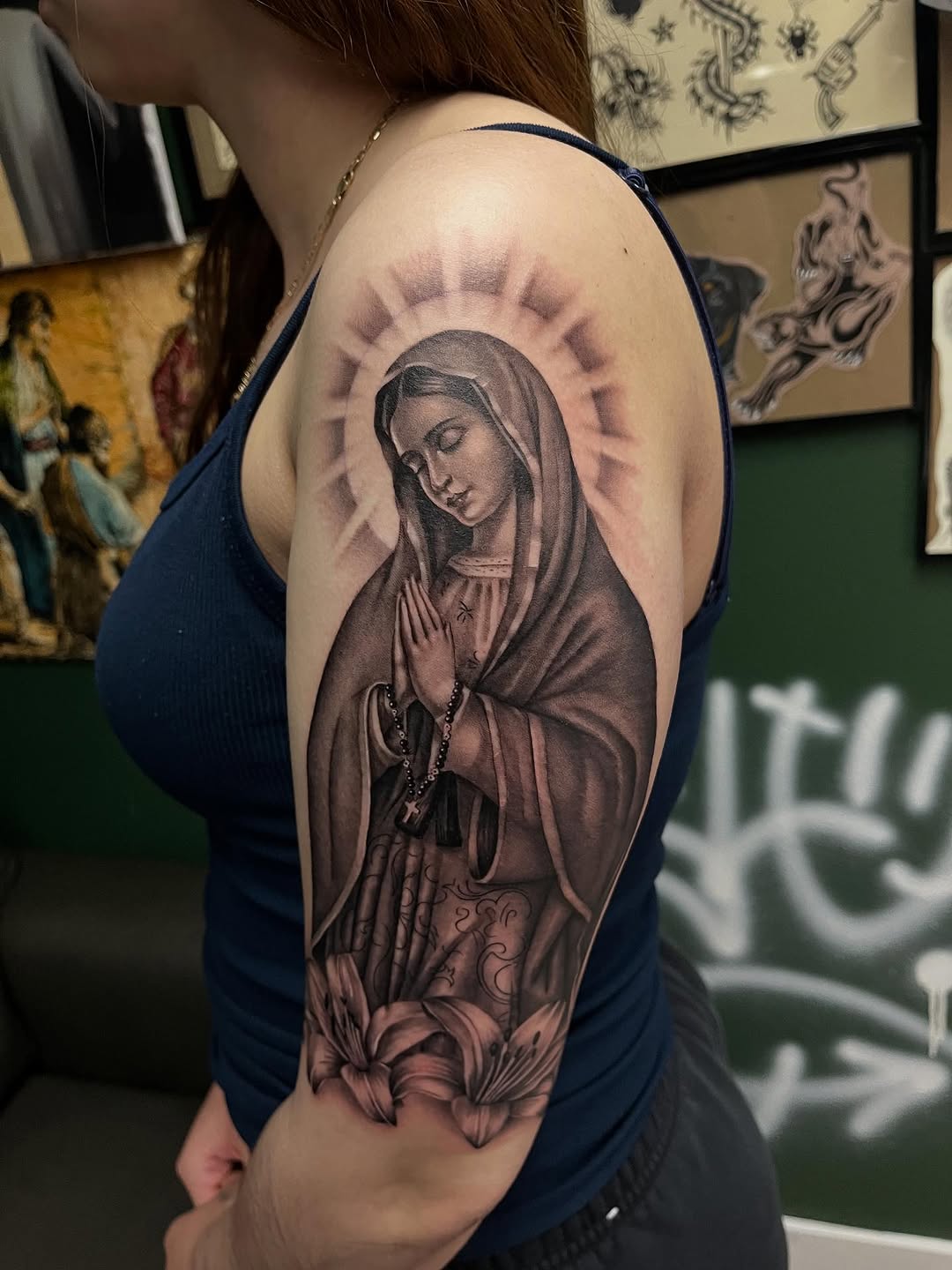 Tattoo by @_pinaink — realism, black_and_grey