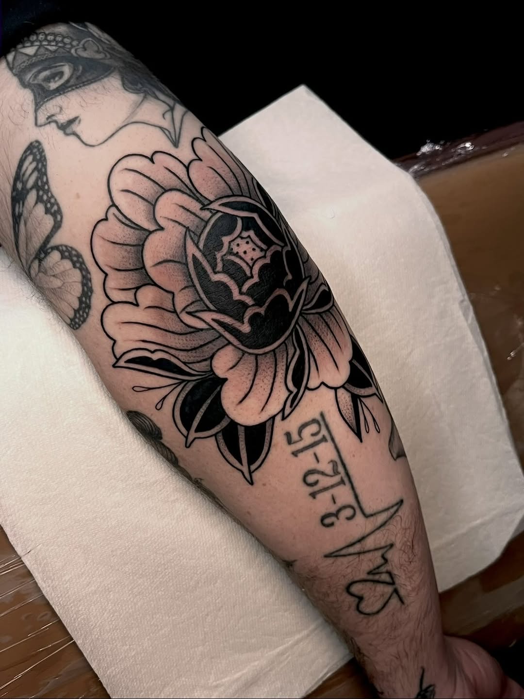 Tattoo by @liajeppesentattoos โ american_traditional, blackwork