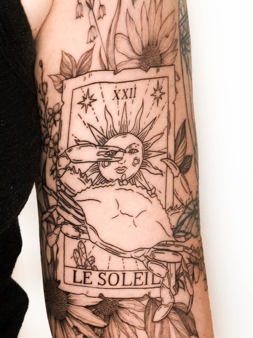 Tattoo by @gagemansfield.tattoos — black_and_grey, illustrative