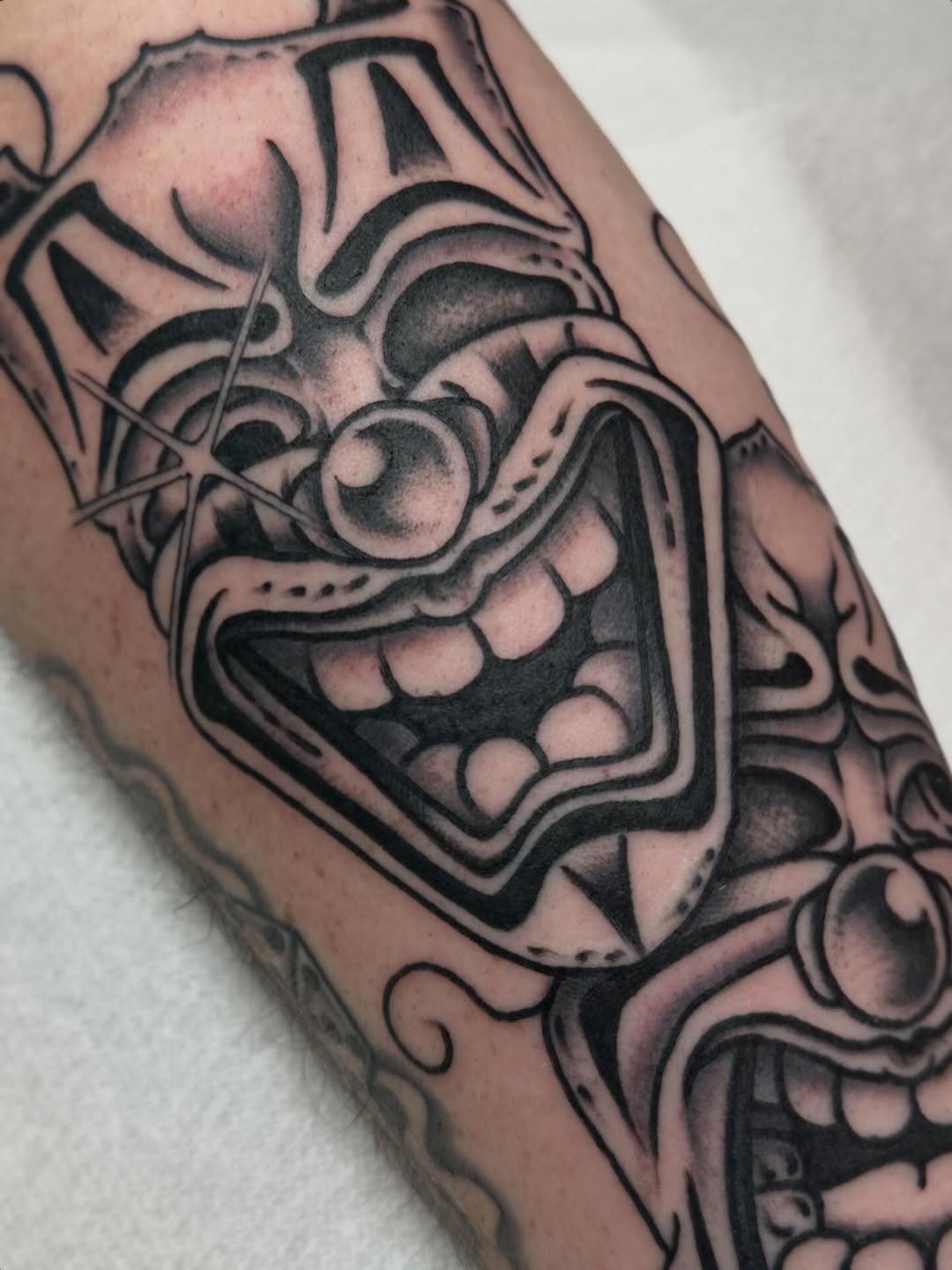 Tattoo by @lijxmachina — chicano, black_and_grey