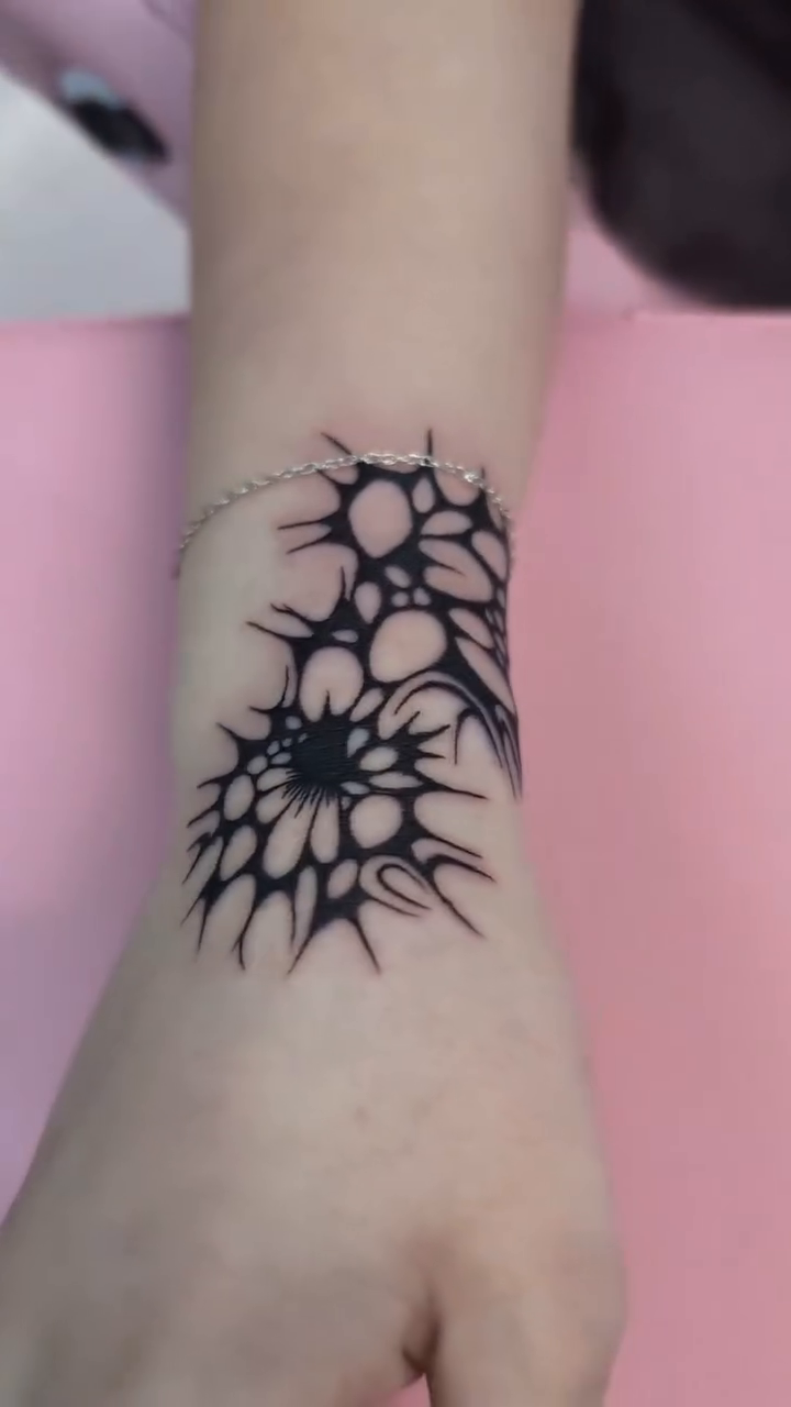 Tattoo by @rhitattoos โ blackwork