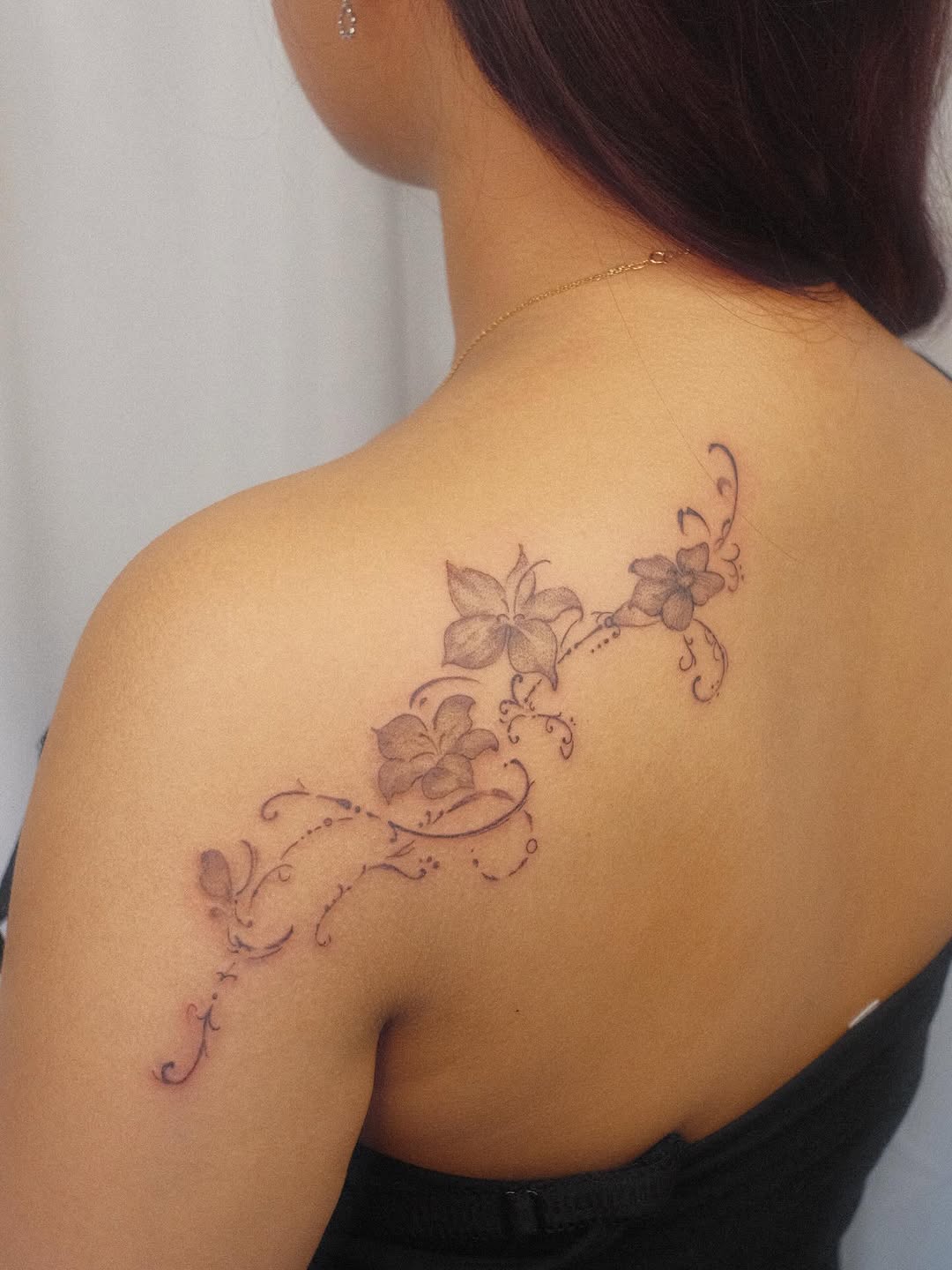 Tattoo by @tori_tattoo.mtl โ fine_line, ornamental