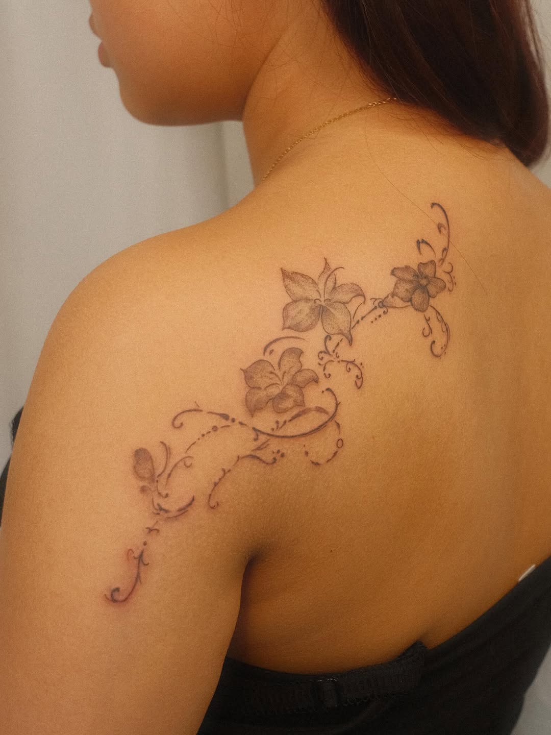 Tattoo by @tori_tattoo.mtl โ fine_line