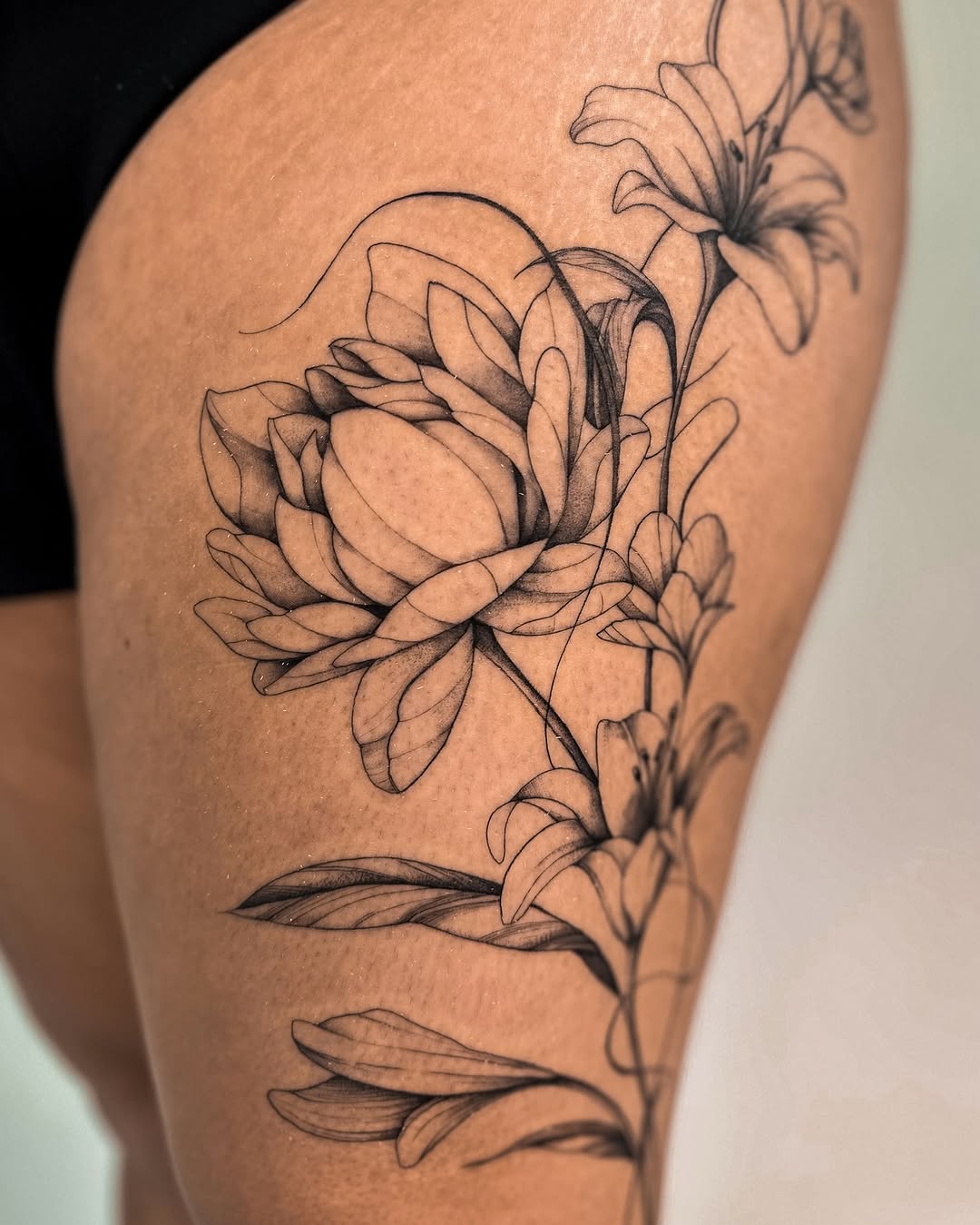Tattoo by @laurenroseink — illustrative, fine_line