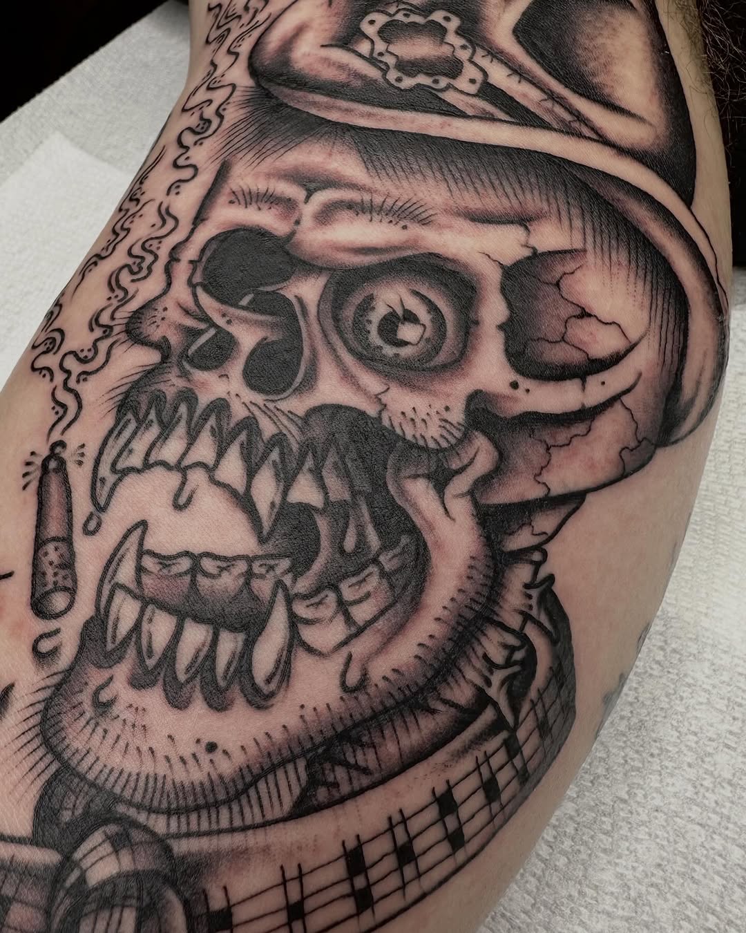 Tattoo by @lijxmachina — black_and_grey, chicano