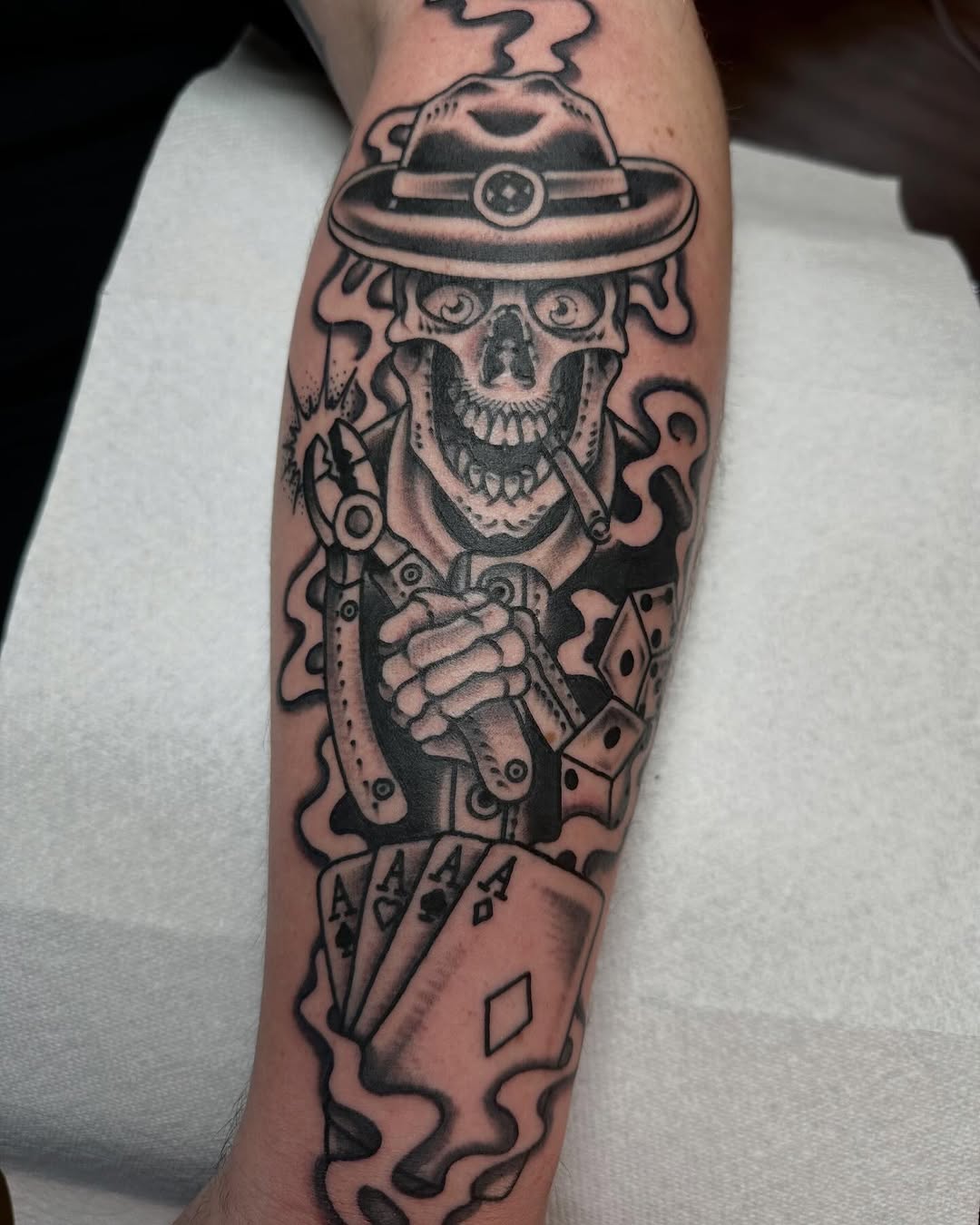 Tattoo by @lijxmachina — chicano, black_and_grey
