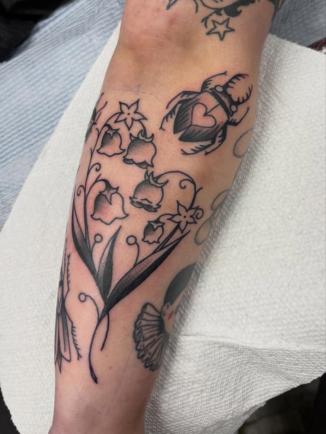 Tattoo by @crab_tatts โ black_and_grey