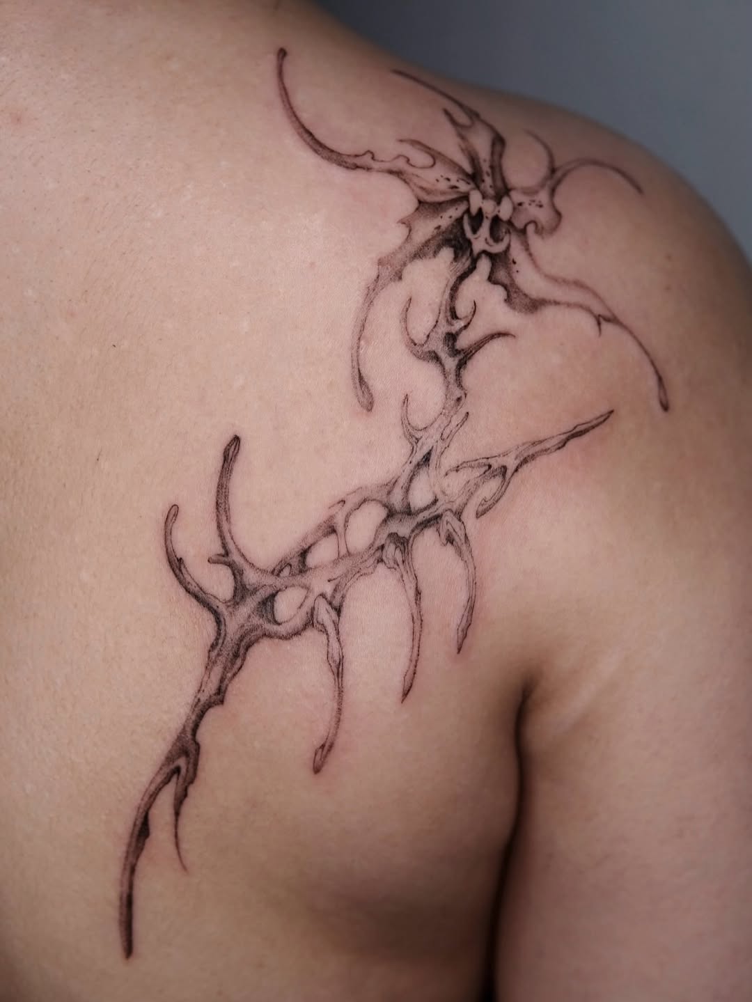 Tattoo by @rayzhu.tattoo — blackwork, ornamental
